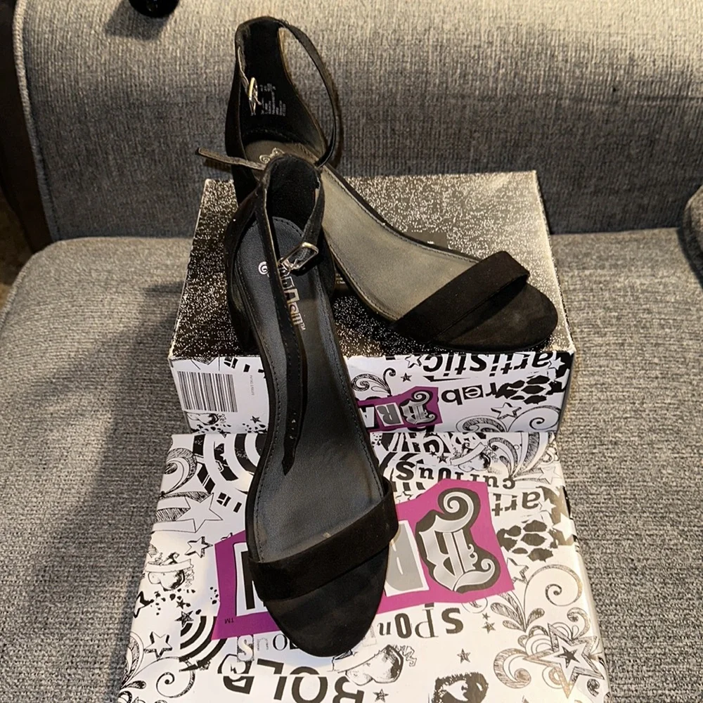 Women black heels - Picture 7 of 8